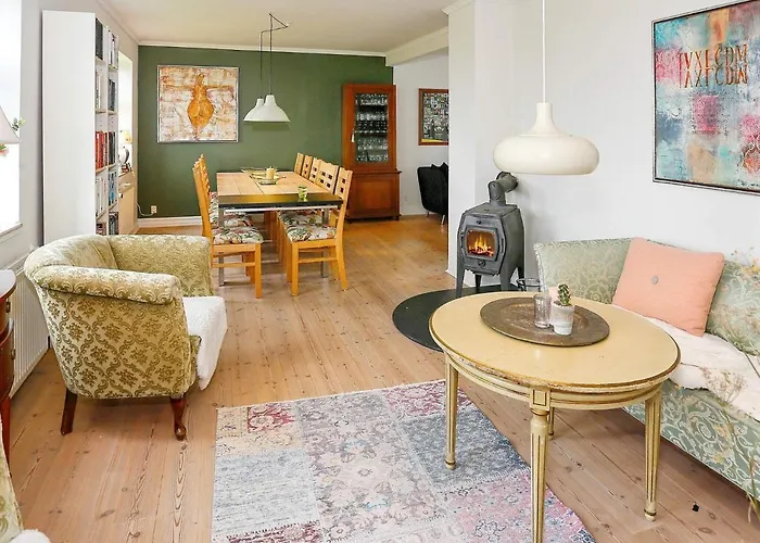 度假居 4 Star In Asperup-by Traum