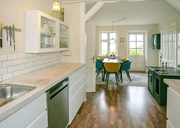 4 Star In Asperup-by Traum *